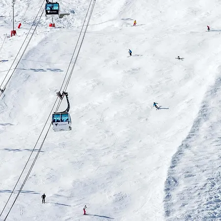 Rénové Avec Balcon, Parking Et Proche Pistes à - Fr-1-694-287 * Val-dʼIsère